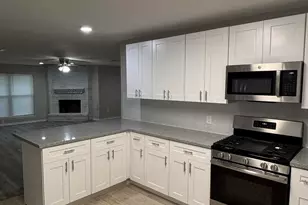 26019 Leafywood Dr, Spring, TX 77386 - Photo 7
