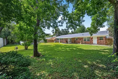 802 W Sterling Street, Baytown, TX 77520 - Photo 21