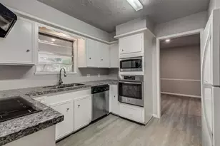 1938 Running Springs Dr, Houston, TX 77339 - Photo 15