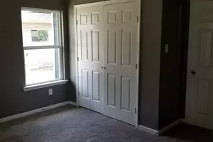 5910 Van Fleet St, Houston, TX 77033 - Photo 5