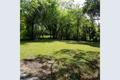 5910 Van Fleet Street, Houston, TX 77033 - Photo 13
