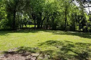 5910 Van Fleet St, Houston, TX 77033 - Photo 13