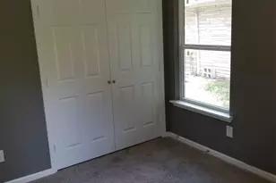 5910 Van Fleet St, Houston, TX 77033 - Photo 7
