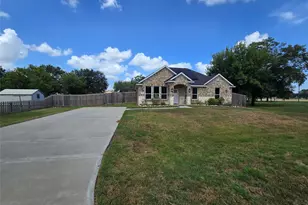 14015 Raska St, Needville, TX 77461 - Photo 3