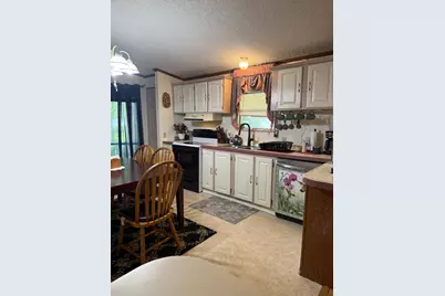 307 E Oak Avenue, Winnie, TX 77665 - Photo 5