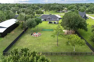 3532 County Rd 326, Alvin, TX 77511 - Photo 17