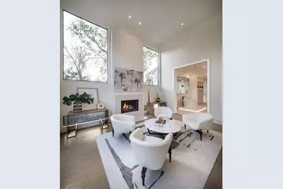 10663 Memorial Drive, Houston, TX 77024 - Photo 35