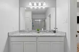 127 Buttonwood Ct, Willis, TX 77318 - Photo 17
