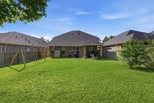 127 Buttonwood Ct, Willis, TX 77318 - Photo 31