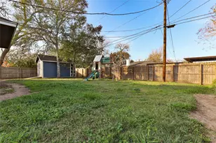 518 Tall Timber Dr, West Columbia, TX 77486 - Photo 9