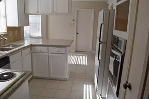 8506 Langdon Ln, Houston, TX 77036 - Photo 5
