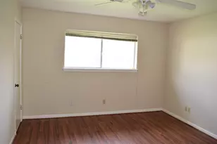8506 Langdon Ln, Houston, TX 77036 - Photo 11