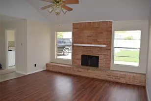 8506 Langdon Ln, Houston, TX 77036 - Photo 9