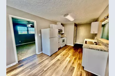 124 Bennett Street, West Columbia, TX 77486 - Photo 13