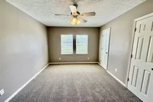 124 Bennett St, West Columbia, TX 77486 - Photo 35