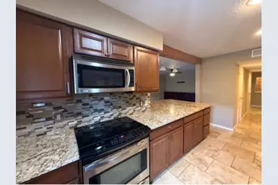 12985 Trail Hollow Drive #6, Houston, TX 77079 - Photo 9