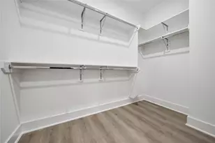 7705 Inwood Grv Ln, Houston, TX 77088 - Photo 17