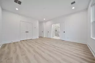 7705 Inwood Grv Ln, Houston, TX 77088 - Photo 13