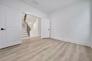 7705 Inwood Grv Ln, Houston, TX 77088 - Photo 19