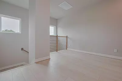 8933 Grovner Place, Houston, TX 77055 - Photo 29