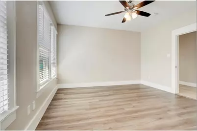 1612 39th Street, Galveston, TX 77550 - Photo 9