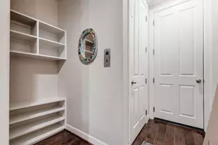 709 Somerset Commons Ln, Houston, TX 77055 - Photo 11