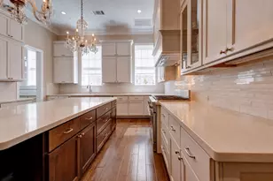 709 Somerset Commons Ln, Houston, TX 77055 - Photo 15