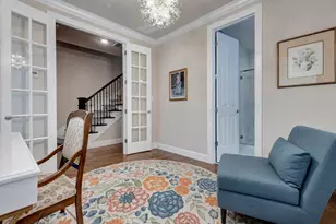 709 Somerset Commons Ln, Houston, TX 77055 - Photo 9