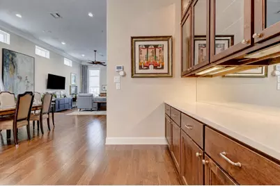 709 Somerset Commons Lane, Houston, TX 77055 - Photo 23
