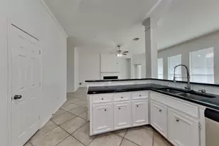 2223 Ridgefield Park Ln, Richmond, TX 77469 - Photo 5