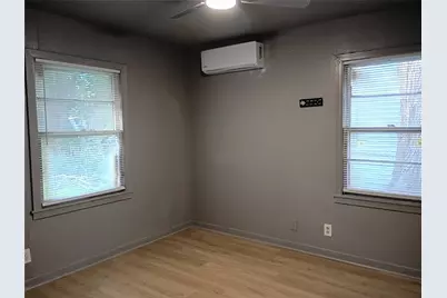 5617 Malmedy Road, Houston, TX 77033 - Photo 9