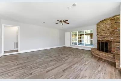 18 Panorama Drive, Conroe, TX 77304 - Photo 7