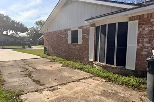 1538 Briarbank Dr, Sugar Land, TX 77498 - Photo 37