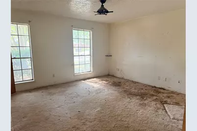 1538 Briarbank Drive, Sugar Land, TX 77498 - Photo 9