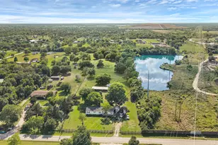 1611 Bunyard Rd, Alvin, TX 77511 - Photo 15