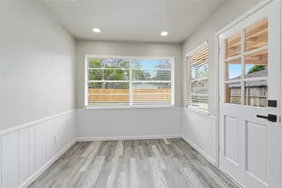 16438 Glenshannon Drive, Houston, TX 77059 - Photo 19