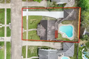 16438 Glenshannon Dr, Houston, TX 77059 - Photo 35