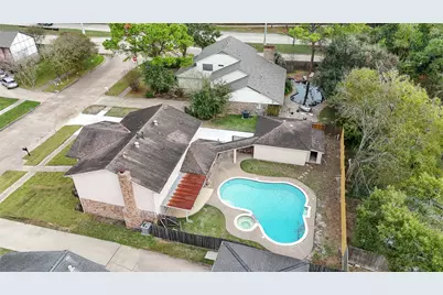 16438 Glenshannon Drive, Houston, TX 77059 - Photo 37