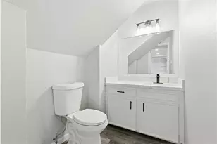 16438 Glenshannon Dr, Houston, TX 77059 - Photo 7