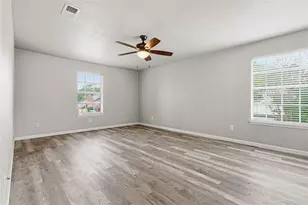 16438 Glenshannon Dr, Houston, TX 77059 - Photo 21