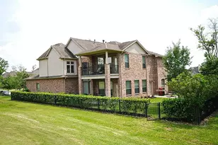 8602 Two Sisters Ct, Missouri City, TX 77459 - Photo 3