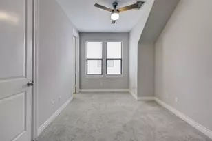 3245 Maxroy St, Houston, TX 77008 - Photo 7