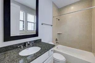 3245 Maxroy St, Houston, TX 77008 - Photo 23