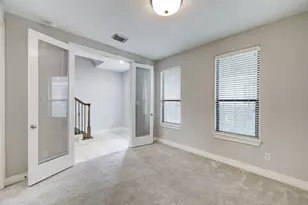 3245 Maxroy St, Houston, TX 77008 - Photo 25