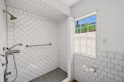 1990 W Clay Street, Houston, TX 77019 - Photo 17