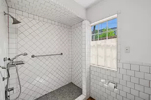 1990 W Clay St, Houston, TX 77019 - Photo 17