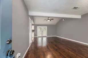 1026 Lobitt St, Alvin, TX 77511 - Photo 7
