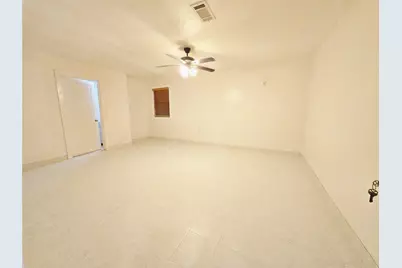 9621 Sweetwater Lane, Houston, TX 77037 - Photo 13