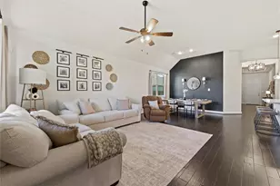 9206 Kay-Kay Ct, Mont Belvieu, TX 77523 - Photo 5