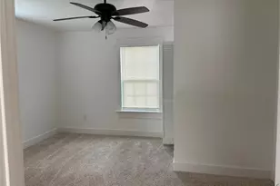 9210 E Ave O, Houston, TX 77012 - Photo 9